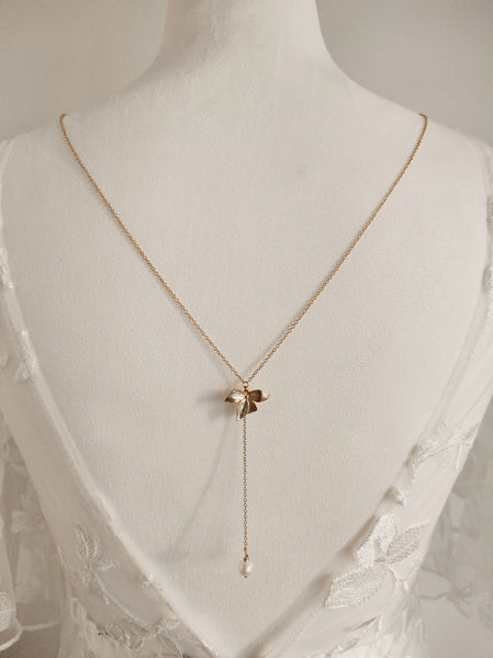 Collier de dos Chloé