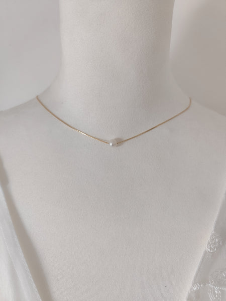 Collier de dos Romy