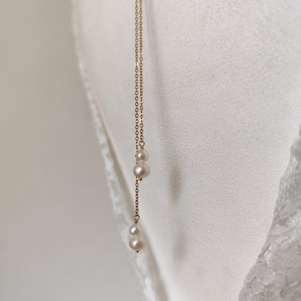 Collier de dos Noémie